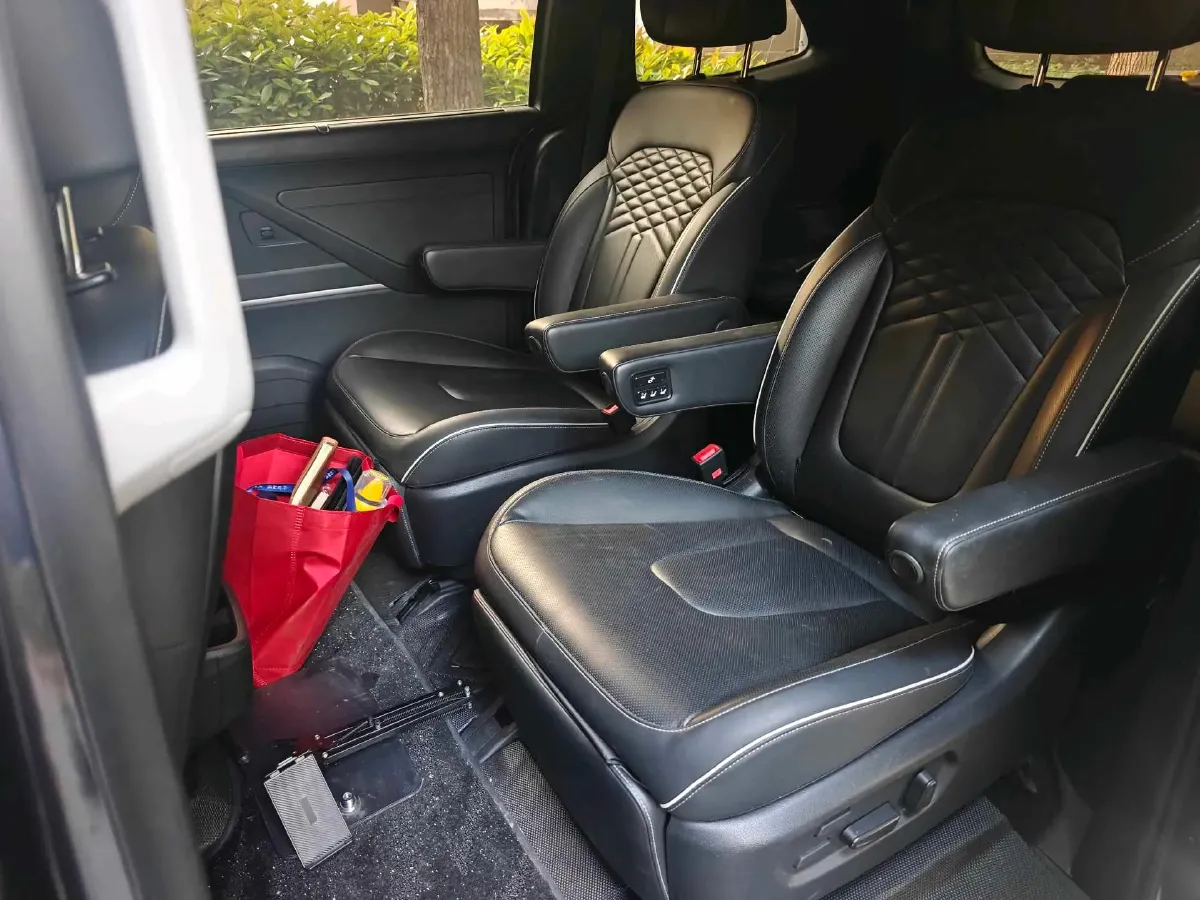 2022 Hyundai Custo 1.5T 170HP L4 8AT,autocango,china used car exporter,china ev exporter,chinese used car exporter,chinese used ev exporter