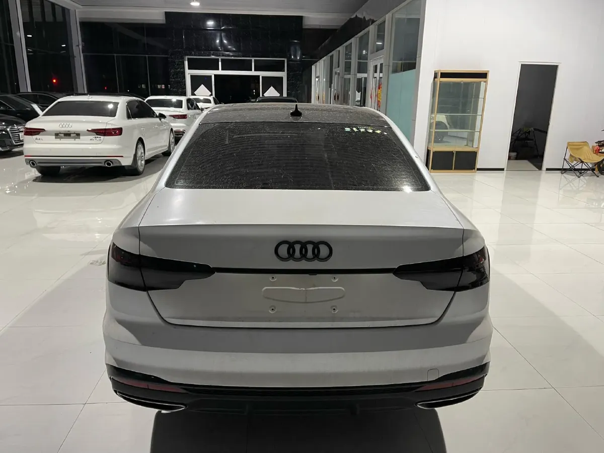 2020 Audi A4L 2.0T 190HP L4 7DCT,autocango,china used car exporter,china ev exporter,chinese used car exporter,chinese used ev exporter