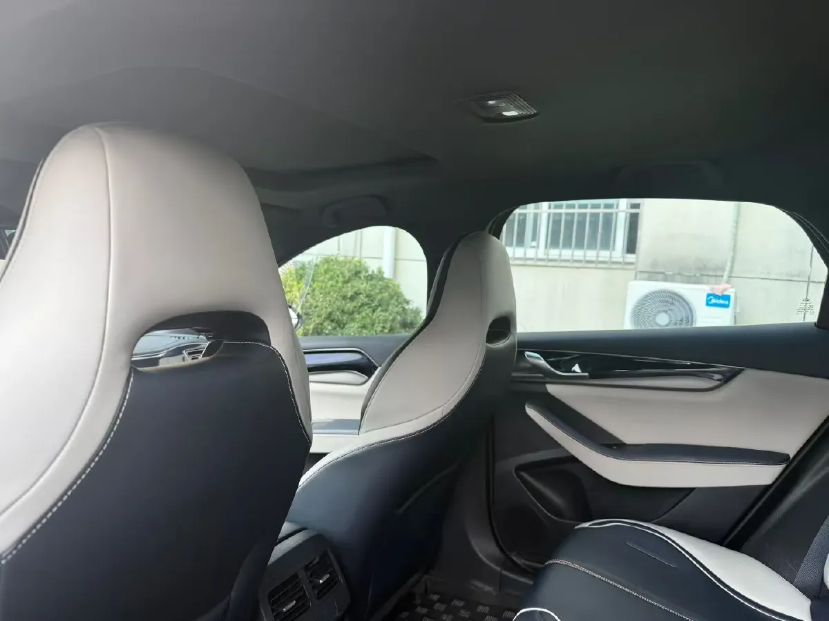2021 Haval F7 1.5T 169HP L4 7DCT,autocango,china used car exporter,china ev exporter,chinese used car exporter,chinese used ev exporter