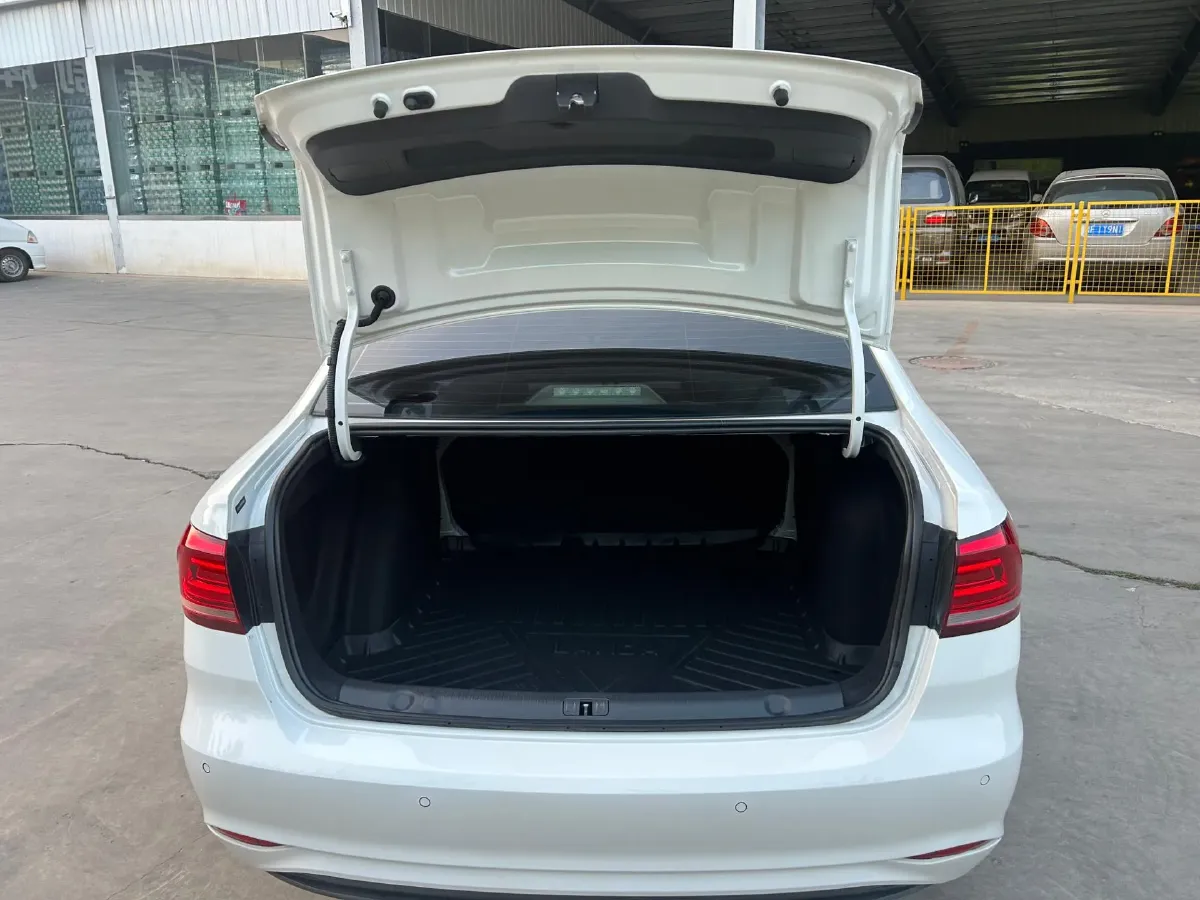 2019 ChangAn Eado XT 1.6L 128HP L4 6AT,autocango,china used car exporter,china ev exporter,chinese used car exporter,chinese used ev exporter