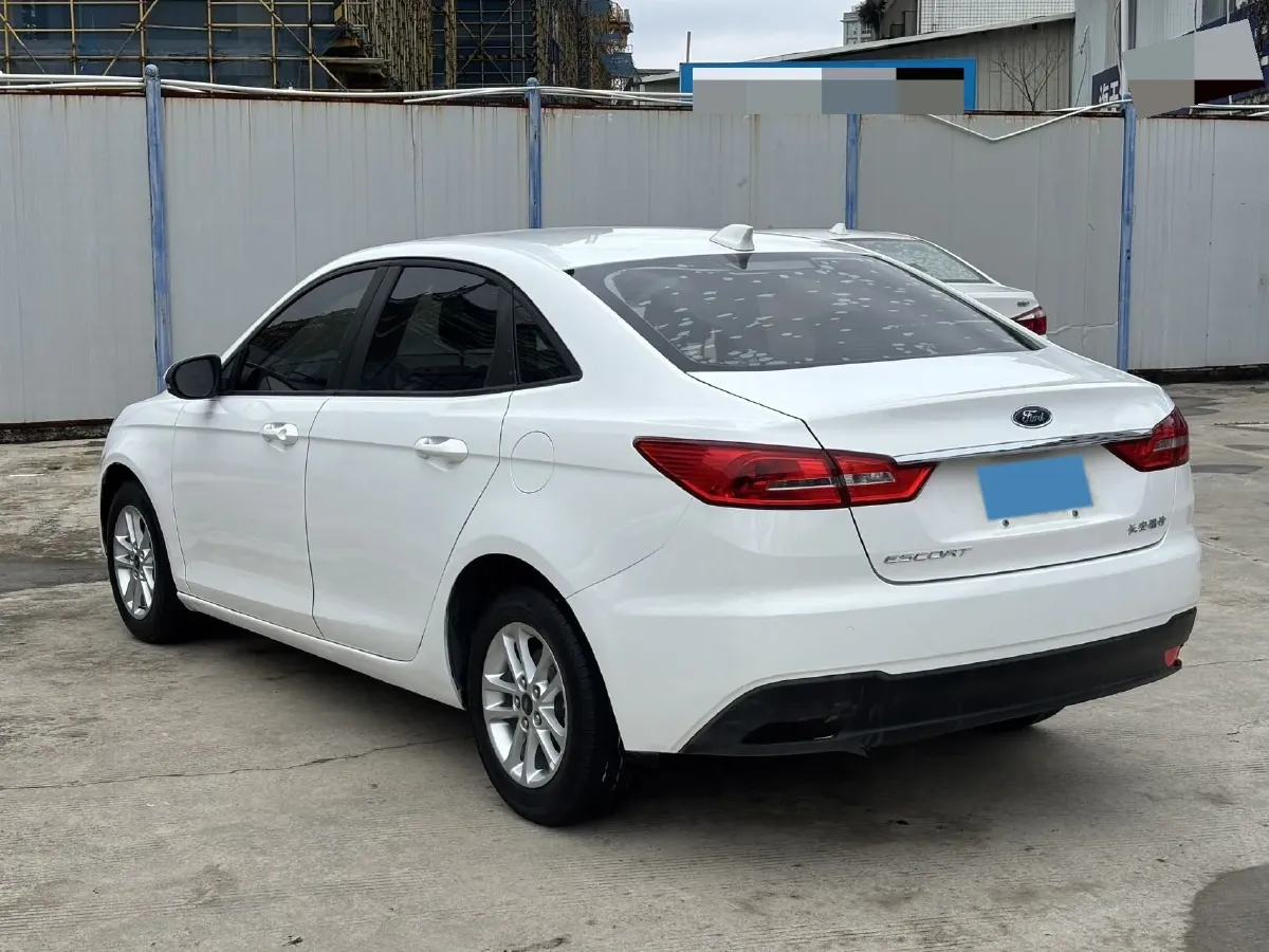 2019 Ford Escort 1.5L 122HP L3 6AT,autocango,china used car exporter,china ev exporter,chinese used car exporter,chinese used ev exporter