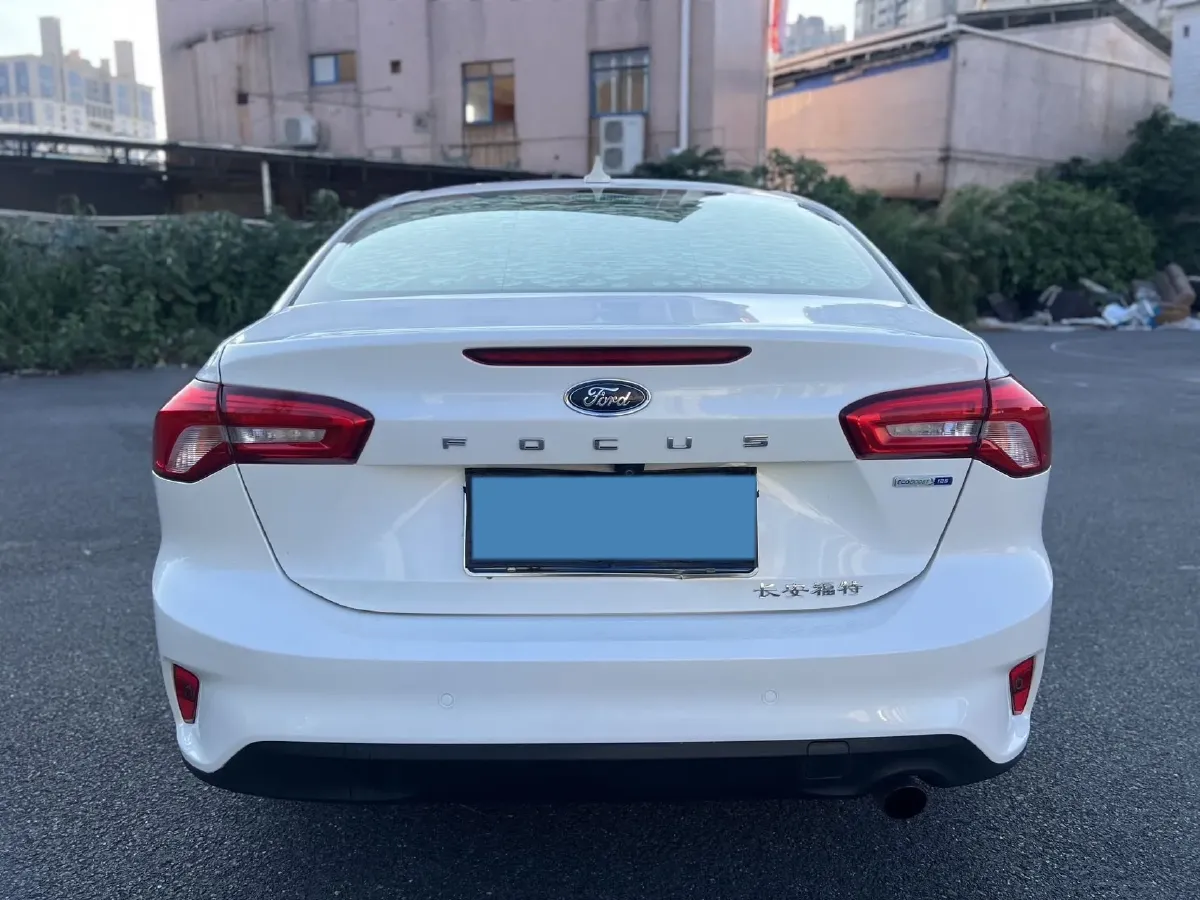 2019 Ford Focus 1.0T 128HP L3 8AT,autocango,china used car exporter,china ev exporter,chinese used car exporter,chinese used ev exporter