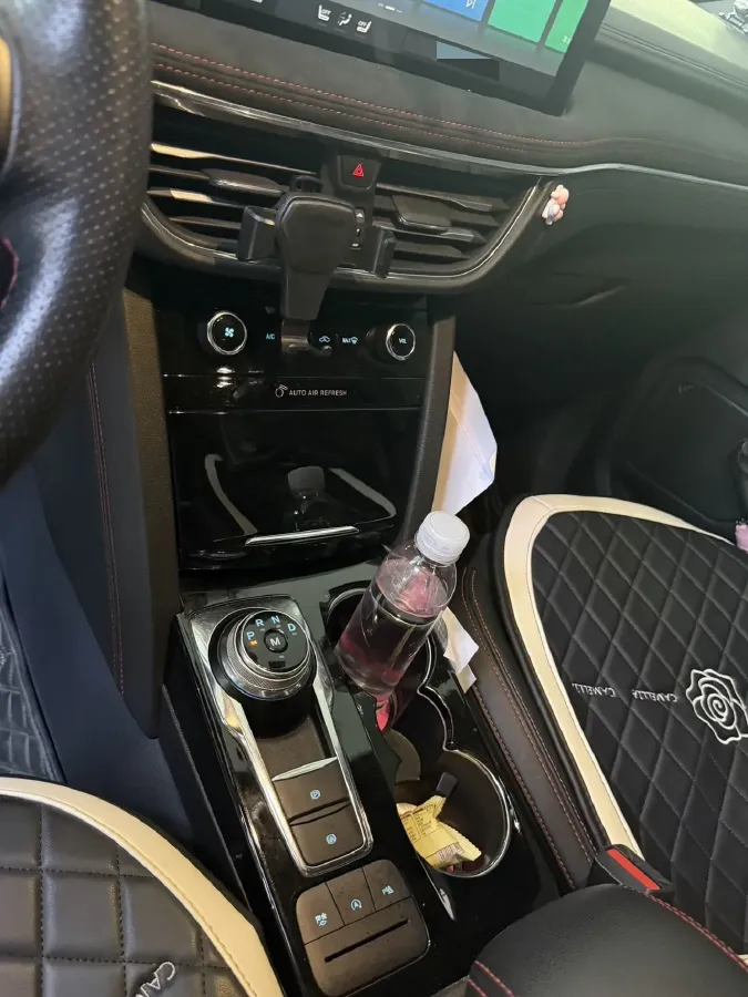 2020 Ford Escape 2.0T 248HP L4 8AT,autocango,china used car exporter,china ev exporter,chinese used car exporter,chinese used ev exporter