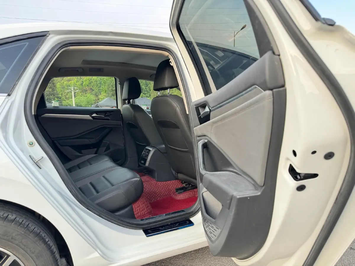 2020 Volkswagen Sagitar 1.2T 116HP L4 7DCT,autocango,china used car exporter,china ev exporter,chinese used car exporter,chinese used ev exporter