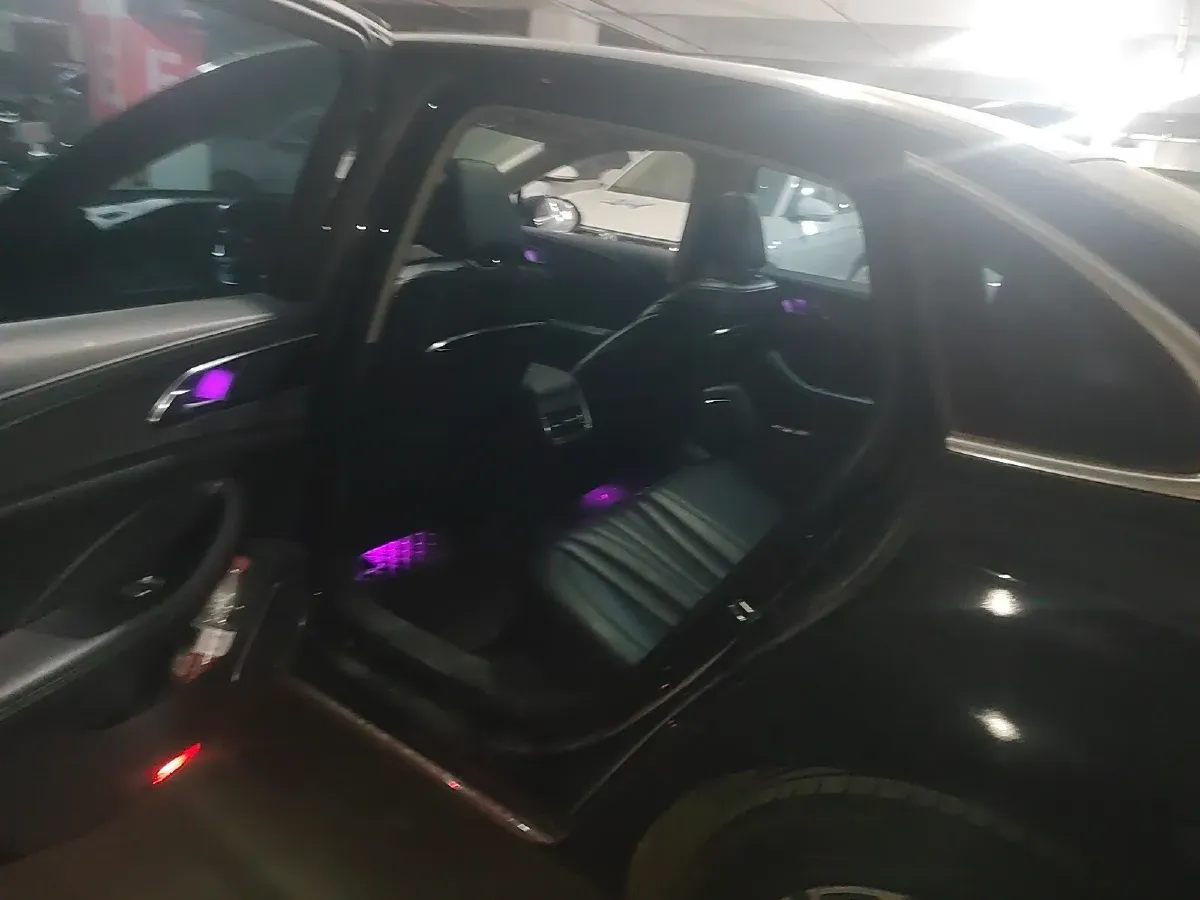 2022 HongQi H5 1.5T 169HP L4 7DCT,autocango,china used car exporter,china ev exporter,chinese used car exporter,chinese used ev exporter