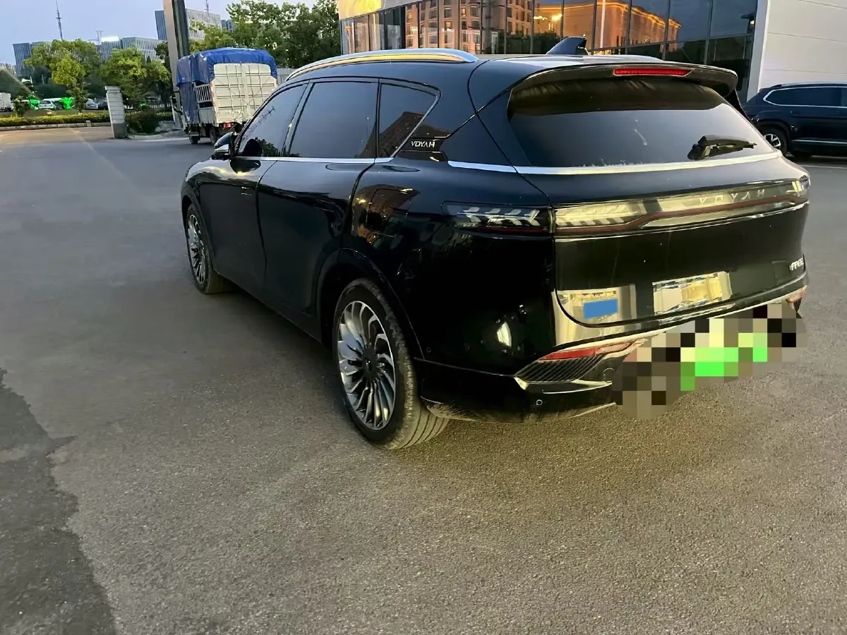 2021 Voyah FREE Range Extended 109HP REEV 33KWH,autocango,china used car exporter,china ev exporter,chinese used car exporter,chinese used ev exporter