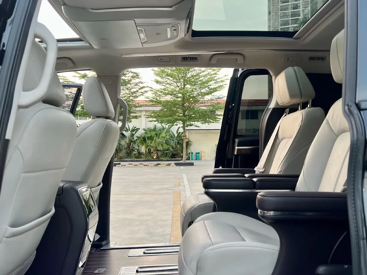 2021 GAC Trumpchi M8 2.0T 252HP L4 8AT,autocango,china used car exporter,china ev exporter,chinese used car exporter,chinese used ev exporter