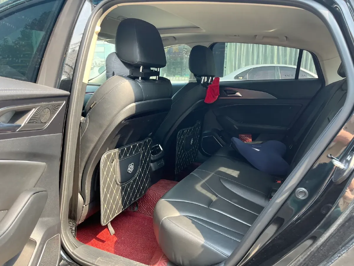 2022 HongQi H5 1.5T 169HP L4 7DCT,autocango,china used car exporter,china ev exporter,chinese used car exporter,chinese used ev exporter
