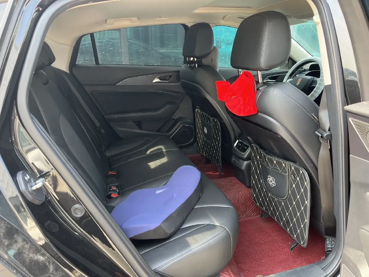 2022 HongQi H5 1.5T 169HP L4 7DCT,autocango,china used car exporter,china ev exporter,chinese used car exporter,chinese used ev exporter