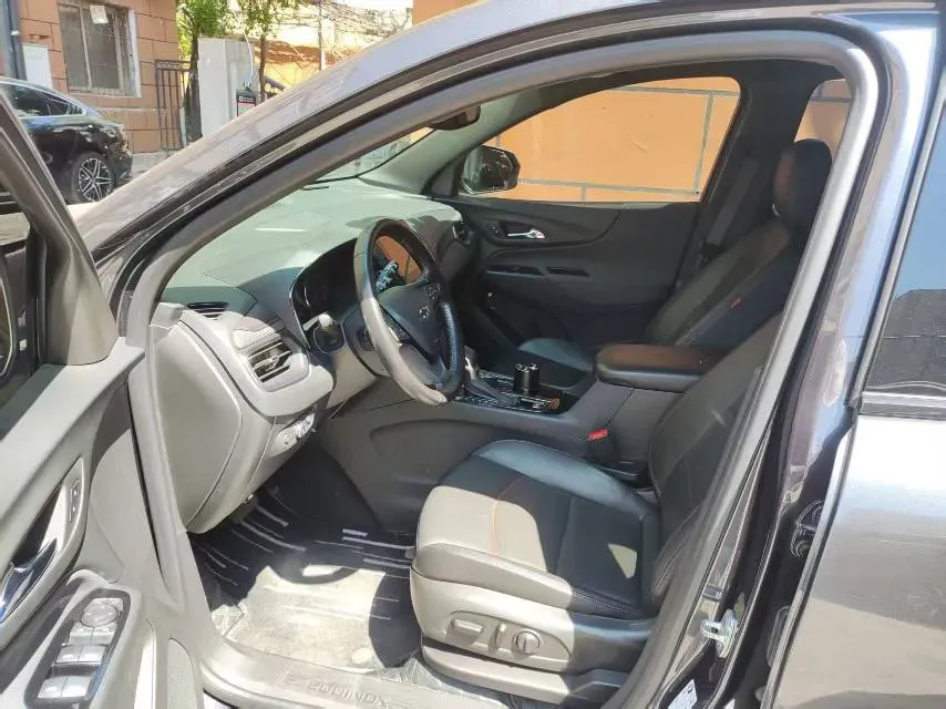2021 Chevrolet Equinox 2.0T 237HP L4 9AT,autocango,china used car exporter,china ev exporter,chinese used car exporter,chinese used ev exporter
