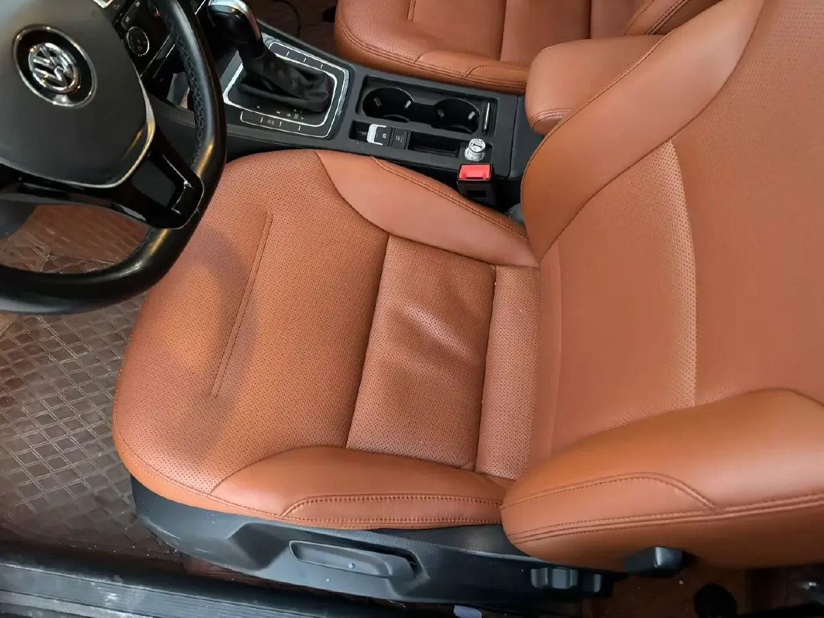 2018 Volkswagen Golf 1.4T 131HP L4 7DCT,autocango,china used car exporter,china ev exporter,chinese used car exporter,chinese used ev exporter