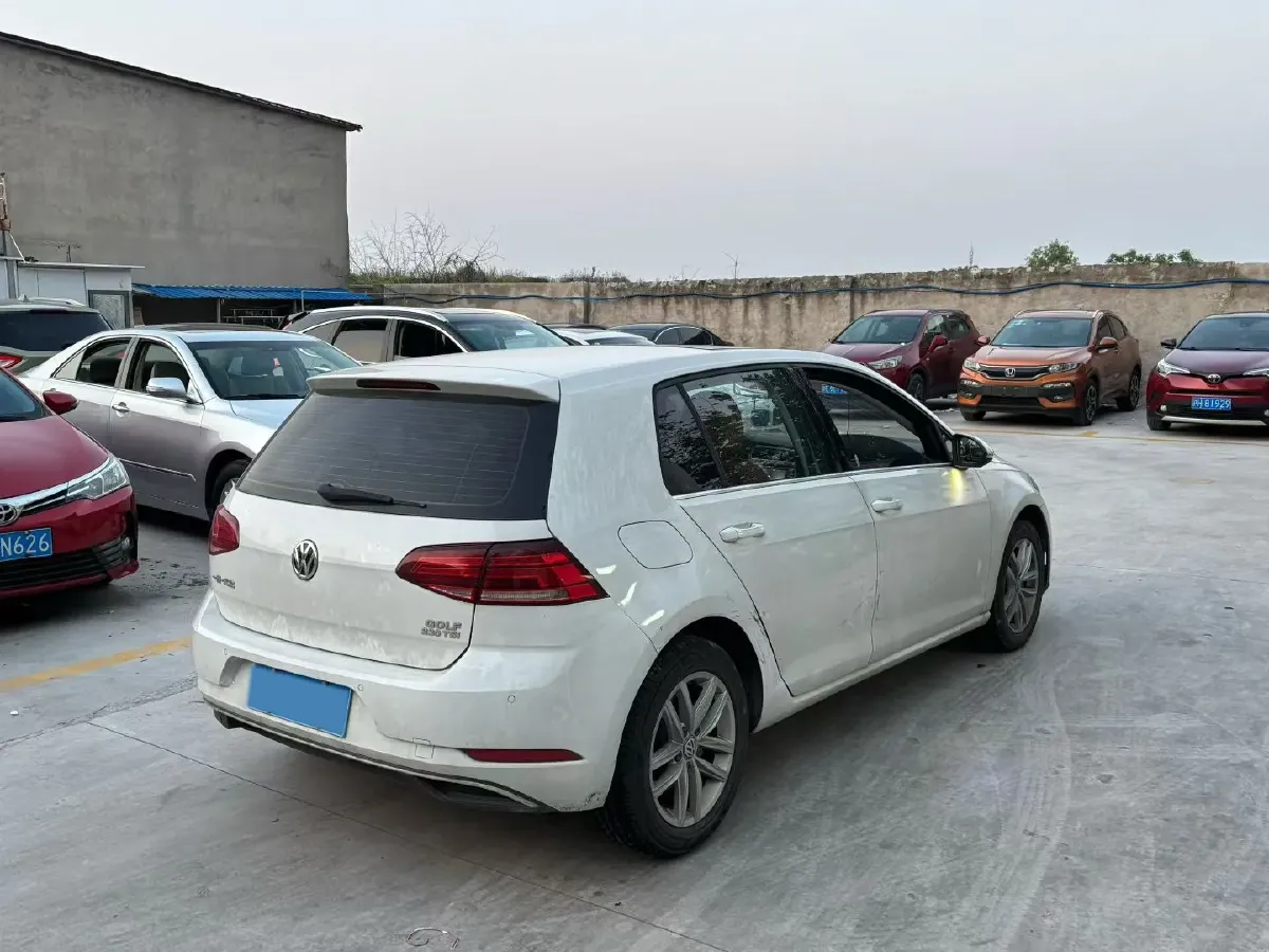 2018 Volkswagen Golf 1.4T 131HP L4 7DCT,autocango,china used car exporter,china ev exporter,chinese used car exporter,chinese used ev exporter