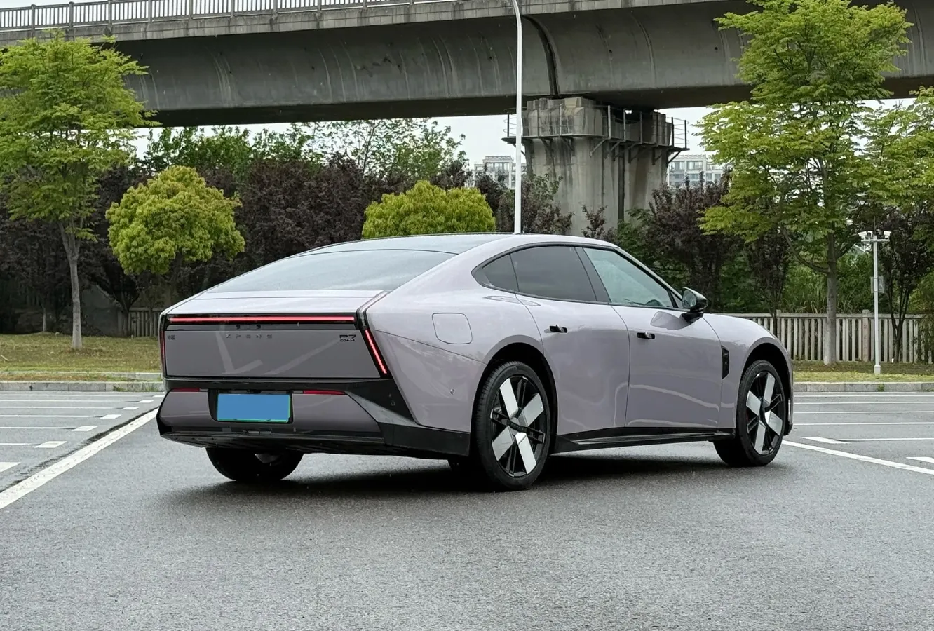 2025 Xpeng P7 BEV,autocango,china used car exporter,china ev exporter,chinese used car exporter,chinese used ev exporter