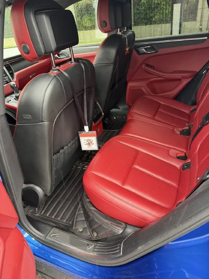 2017 Porsche Macan 2.0T 252HP L4 7DCT,autocango,china used car exporter,china ev exporter,chinese used car exporter,chinese used ev exporter