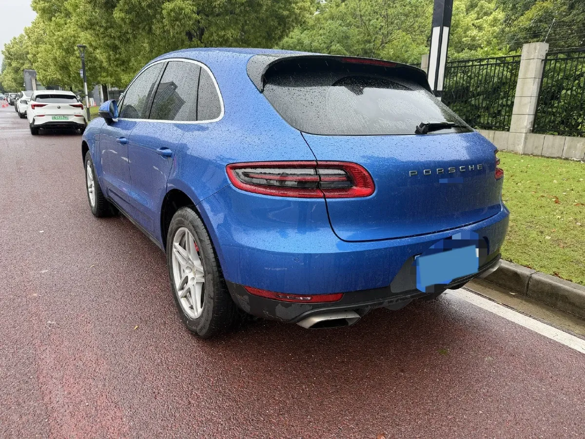 2017 Porsche Macan 2.0T 252HP L4 7DCT,autocango,china used car exporter,china ev exporter,chinese used car exporter,chinese used ev exporter