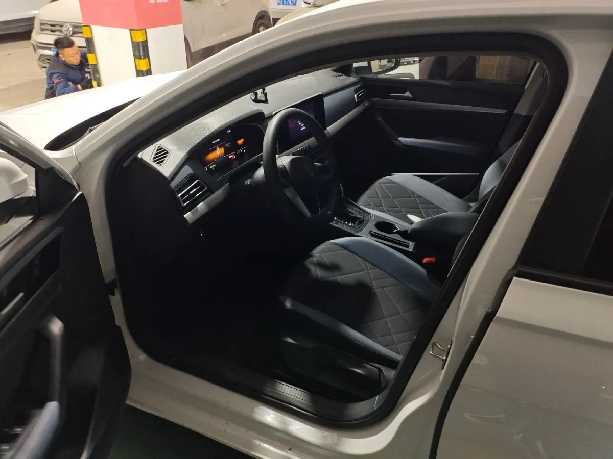 2023 Volkswagen Lavida 1.5L 113HP L4 6AT,autocango,china used car exporter,china ev exporter,chinese used car exporter,chinese used ev exporter