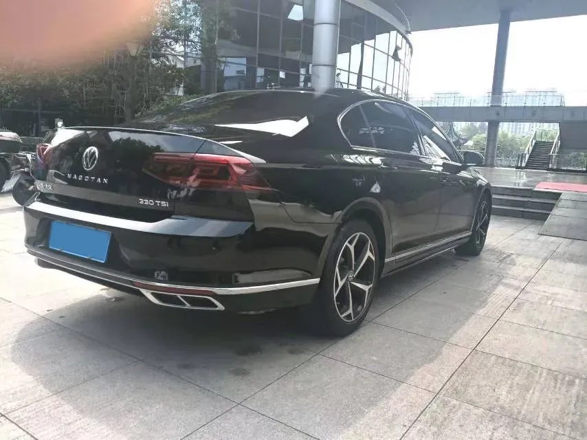 2024 Volkswagen Magotan 2.0T 186HP L4 7DCT,autocango,china used car exporter,china ev exporter,chinese used car exporter,chinese used ev exporter