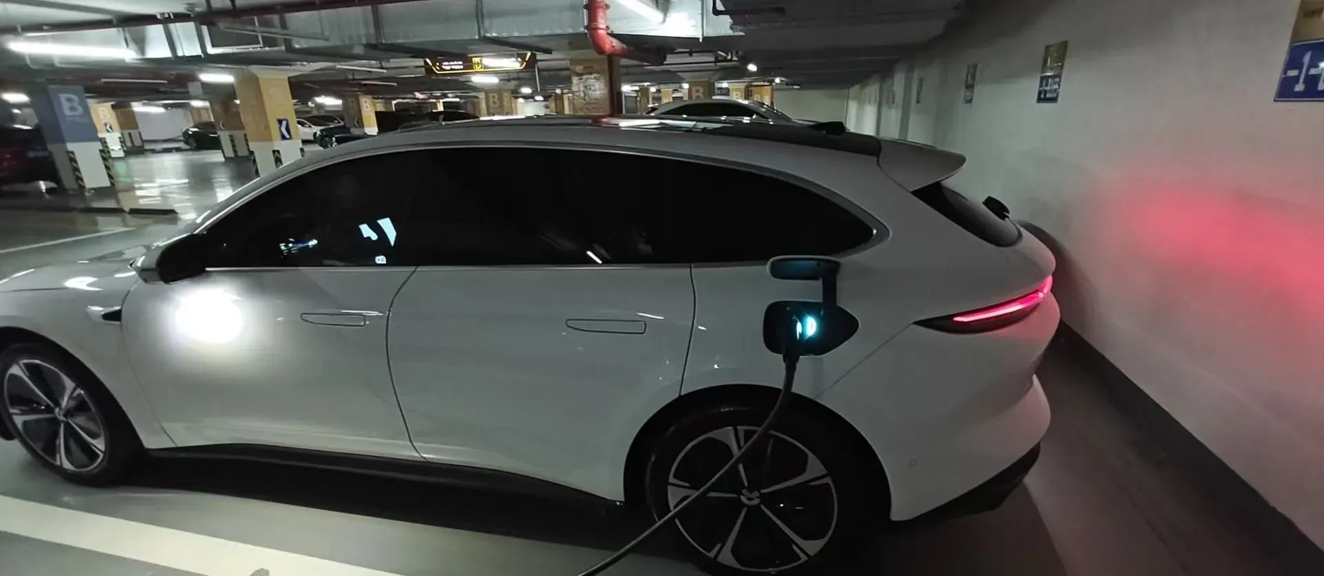 2023 NIO ET5T BEV 75KWH,autocango,china used car exporter,china ev exporter,chinese used car exporter,chinese used ev exporter