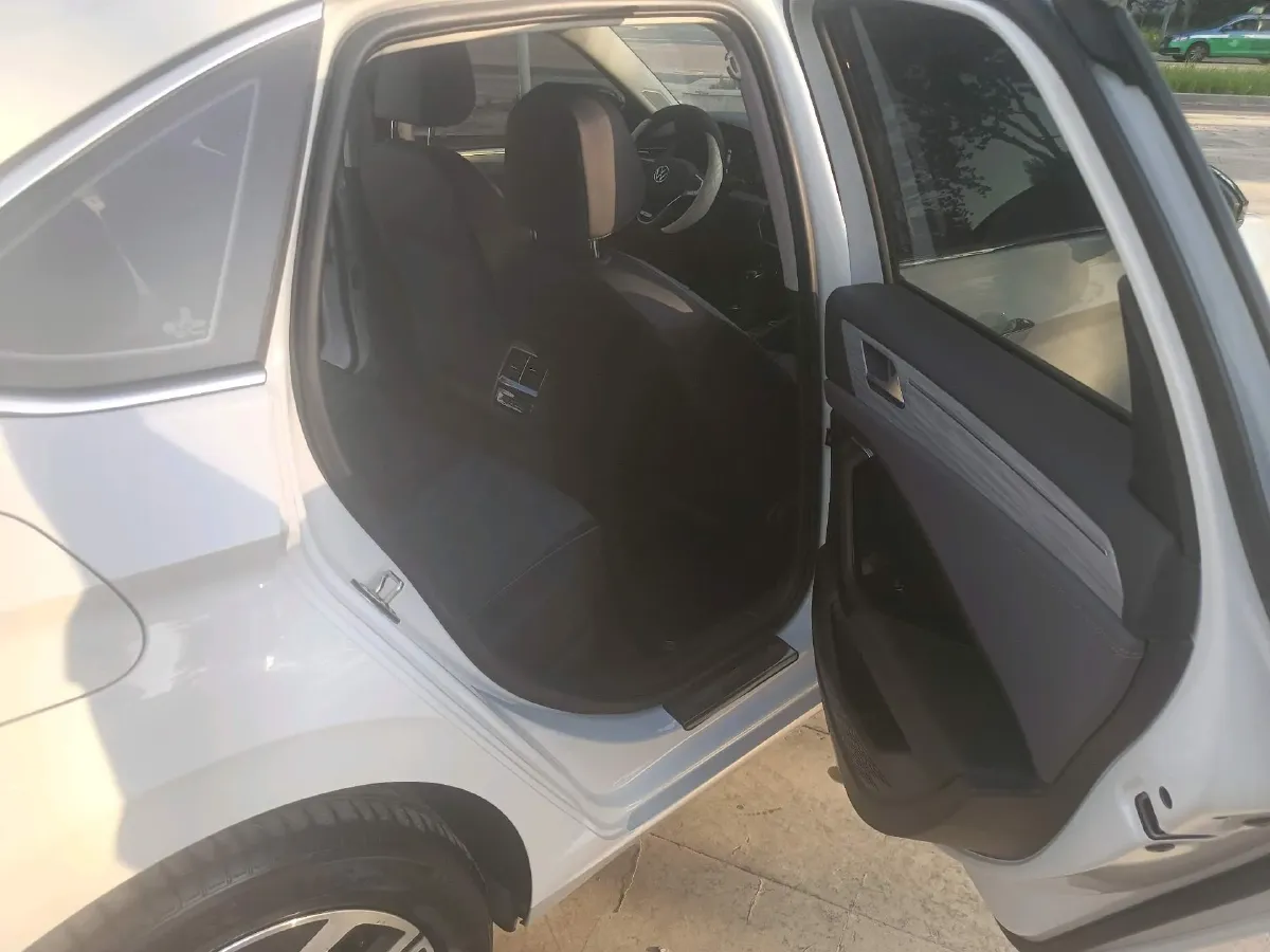 2024 Volkswagen Sagitar 1.5T 160HP L4 7DCT,autocango,china used car exporter,china ev exporter,chinese used car exporter,chinese used ev exporter