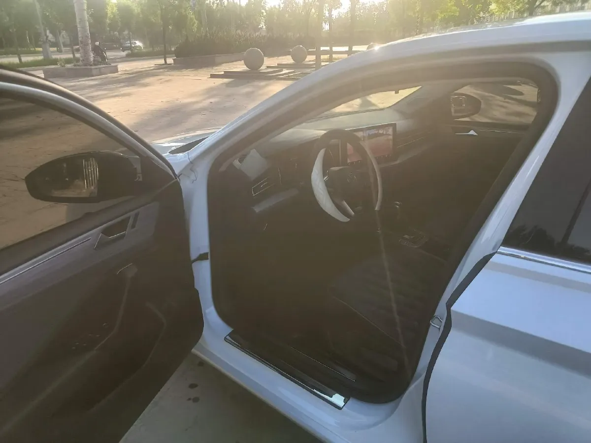 2024 Volkswagen Sagitar 1.5T 160HP L4 7DCT,autocango,china used car exporter,china ev exporter,chinese used car exporter,chinese used ev exporter