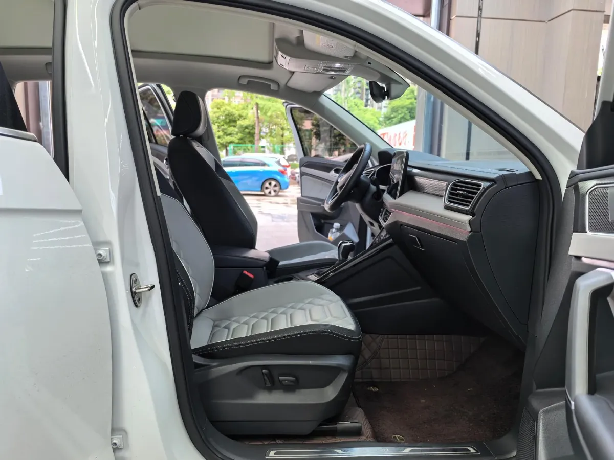 2024 Volkswagen Tayron 1.5T 160HP L4 7DCT,autocango,china used car exporter,china ev exporter,chinese used car exporter,chinese used ev exporter