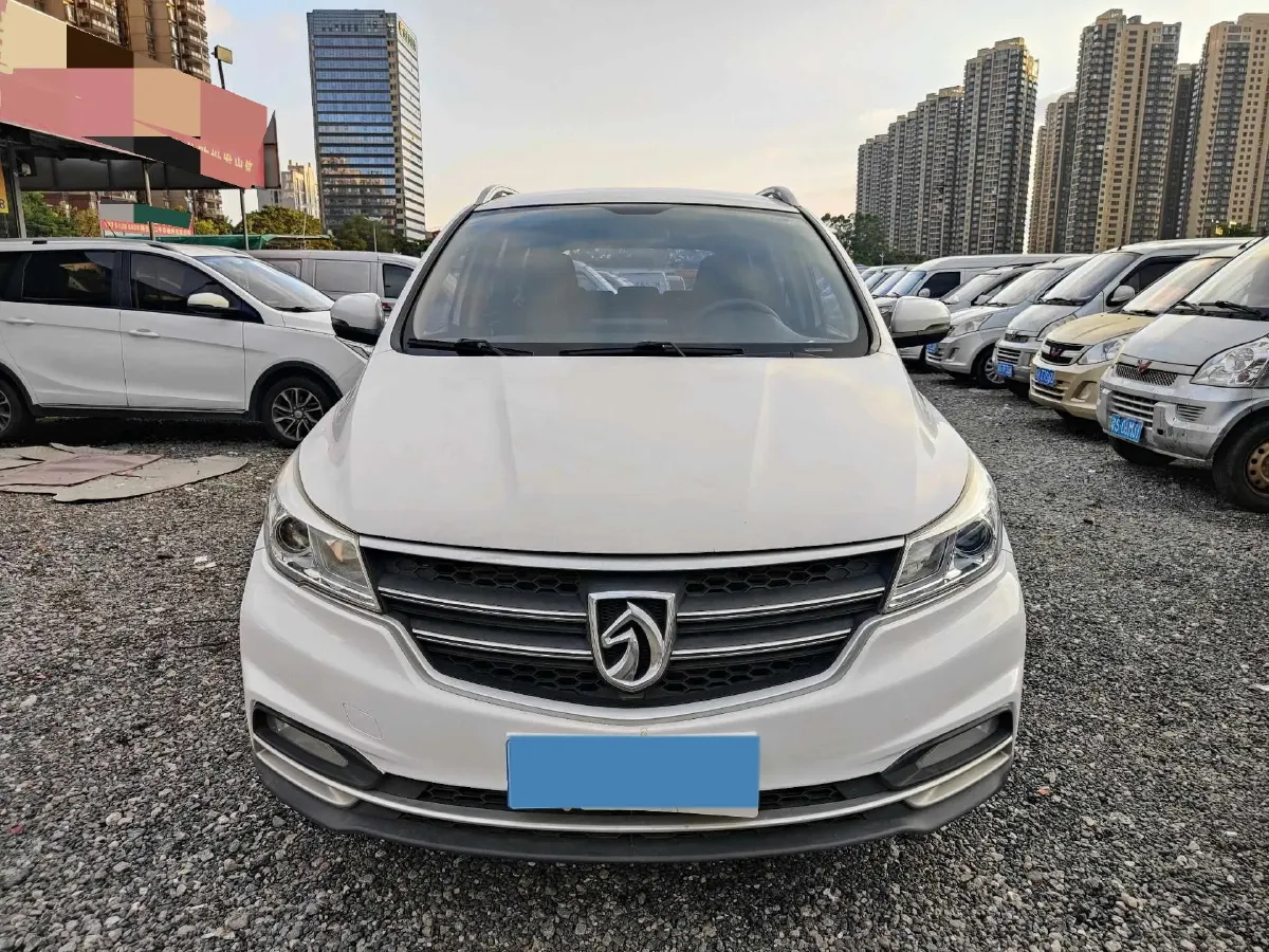 2019 BaoJun 730 1.5T 147HP L4 CVT,autocango,china used car exporter,china ev exporter,chinese used car exporter,chinese used ev exporter