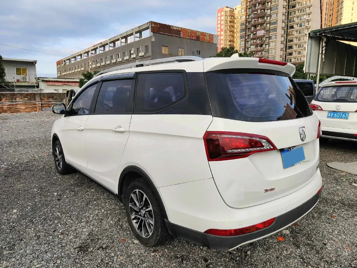 2019 BaoJun 730 1.5T 147HP L4 CVT,autocango,china used car exporter,china ev exporter,chinese used car exporter,chinese used ev exporter