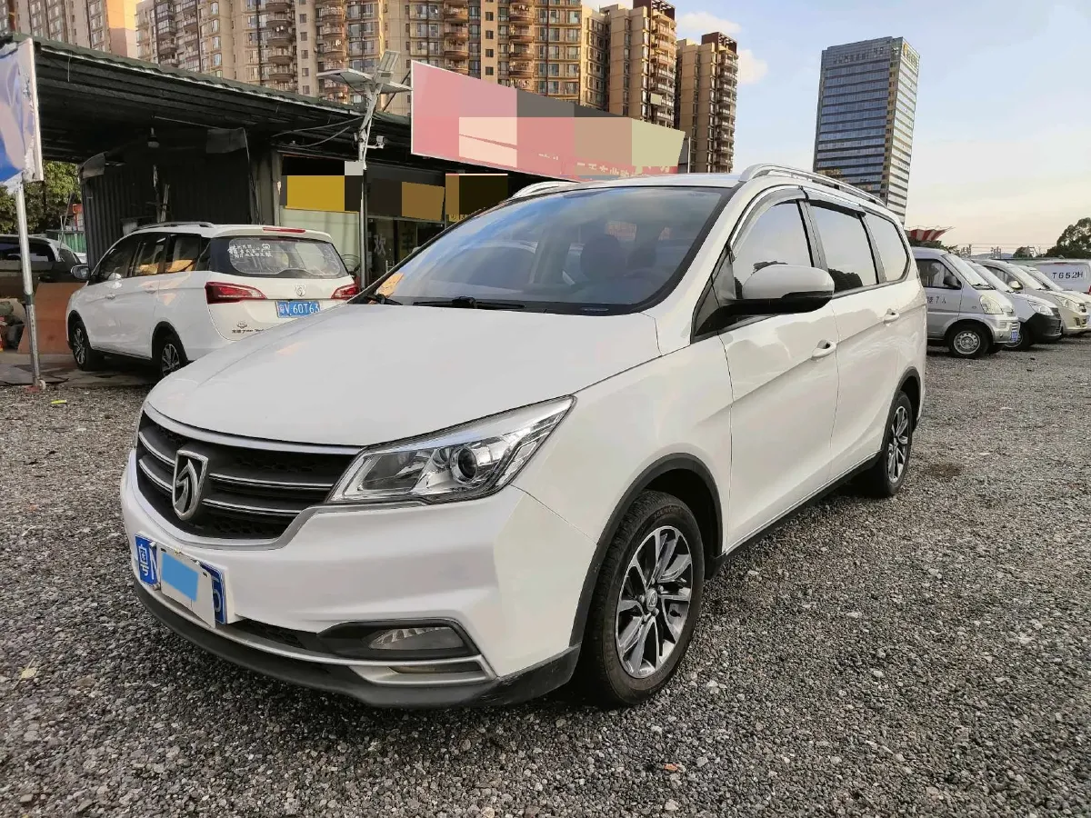 2019 BaoJun 730 1.5T 147HP L4 CVT,autocango,china used car exporter,china ev exporter,chinese used car exporter,chinese used ev exporter