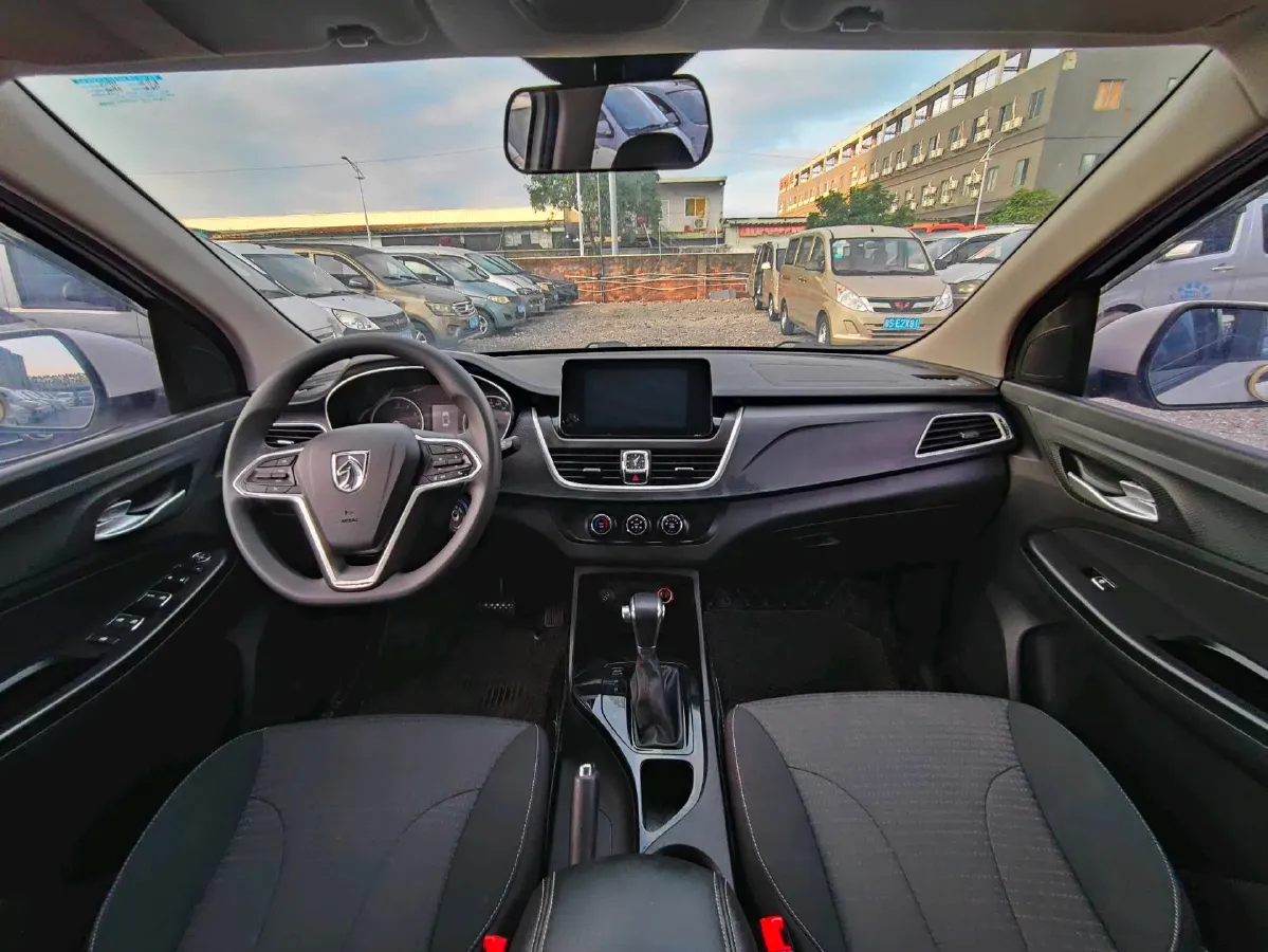 2019 BaoJun 730 1.5T 147HP L4 CVT,autocango,china used car exporter,china ev exporter,chinese used car exporter,chinese used ev exporter