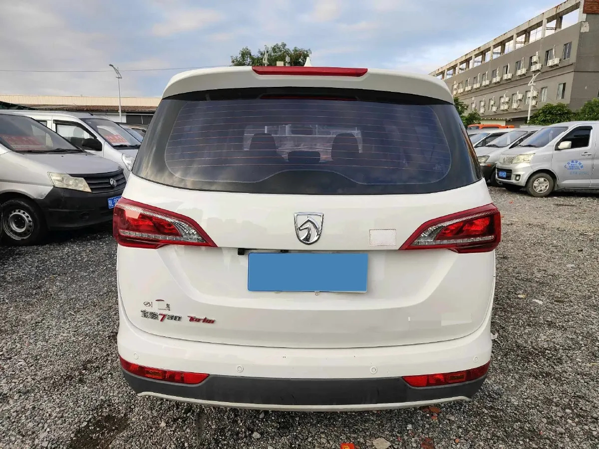 2019 BaoJun 730 1.5T 147HP L4 CVT,autocango,china used car exporter,china ev exporter,chinese used car exporter,chinese used ev exporter