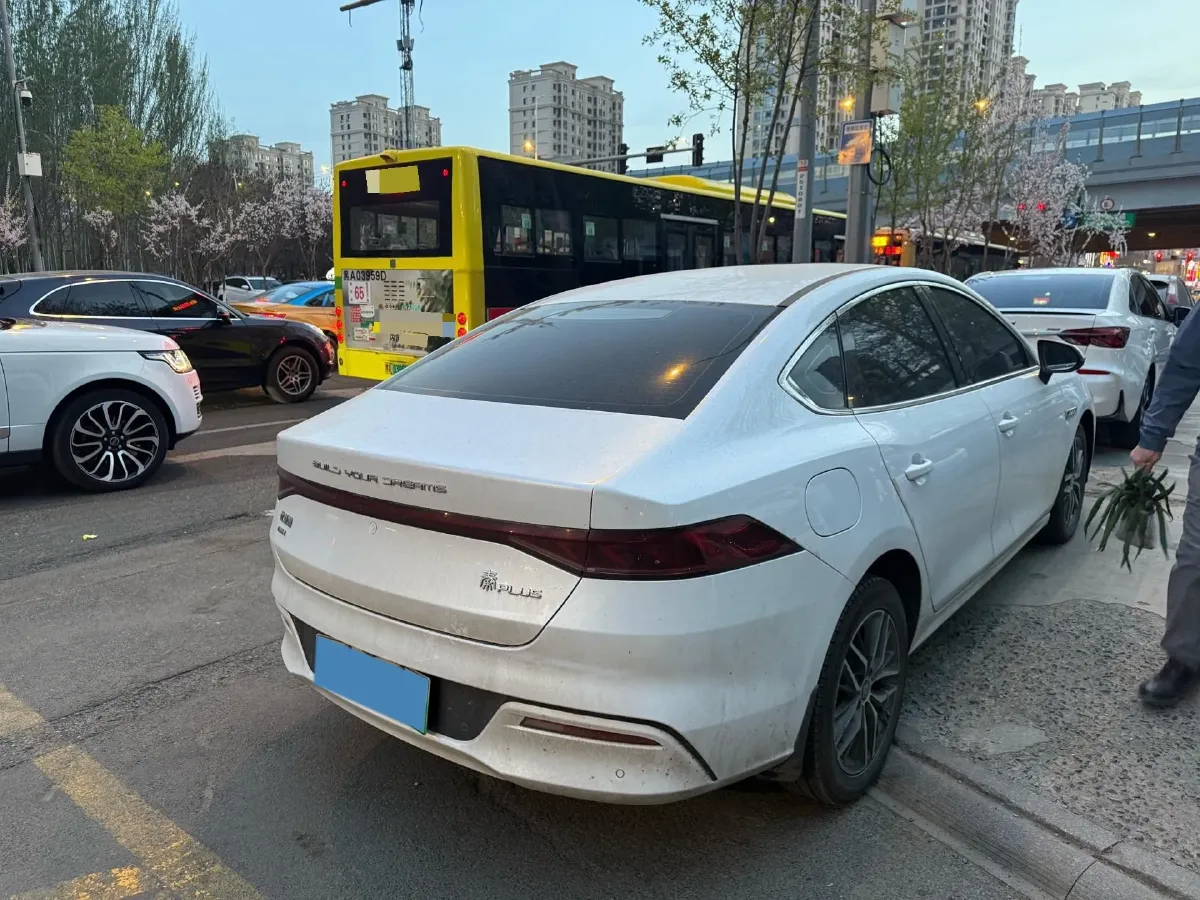 2021 Haval F7 1.5T 169HP L4 7DCT,autocango,china used car exporter,china ev exporter,chinese used car exporter,chinese used ev exporter