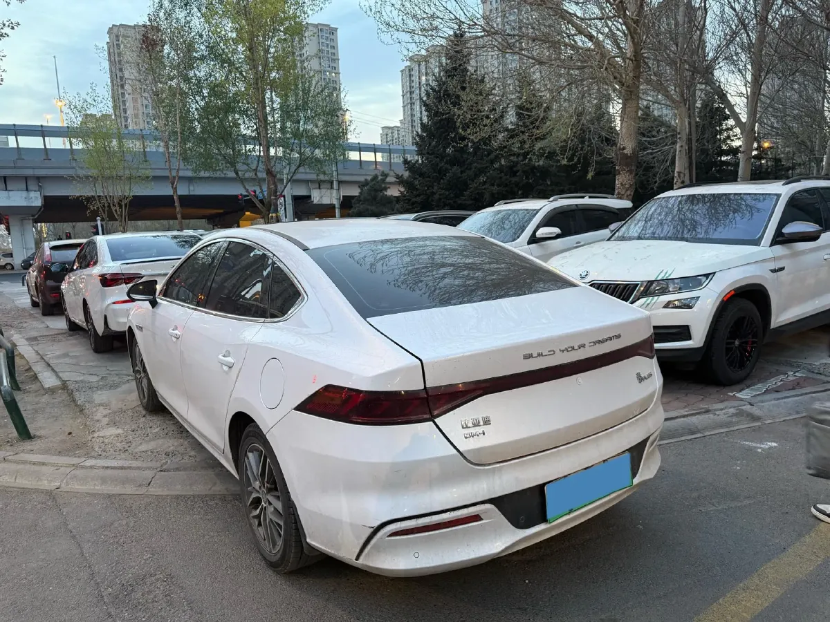 2021 Haval F7 1.5T 169HP L4 7DCT,autocango,china used car exporter,china ev exporter,chinese used car exporter,chinese used ev exporter