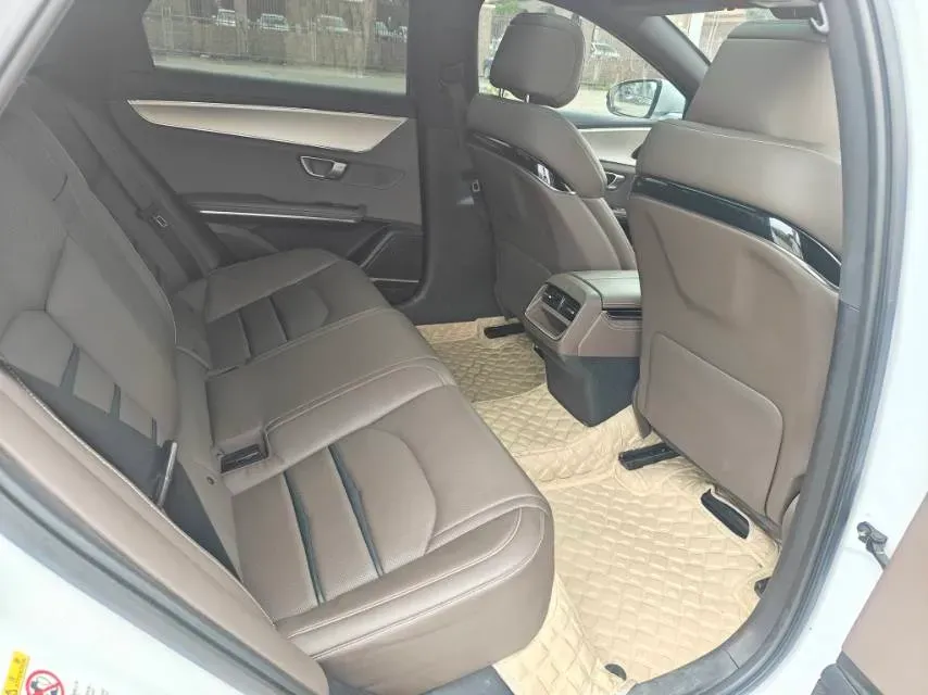 2020 WEY VV7 2.0T 227HP L4 7DCT PHEV,autocango,china used car exporter,china ev exporter,chinese used car exporter,chinese used ev exporter