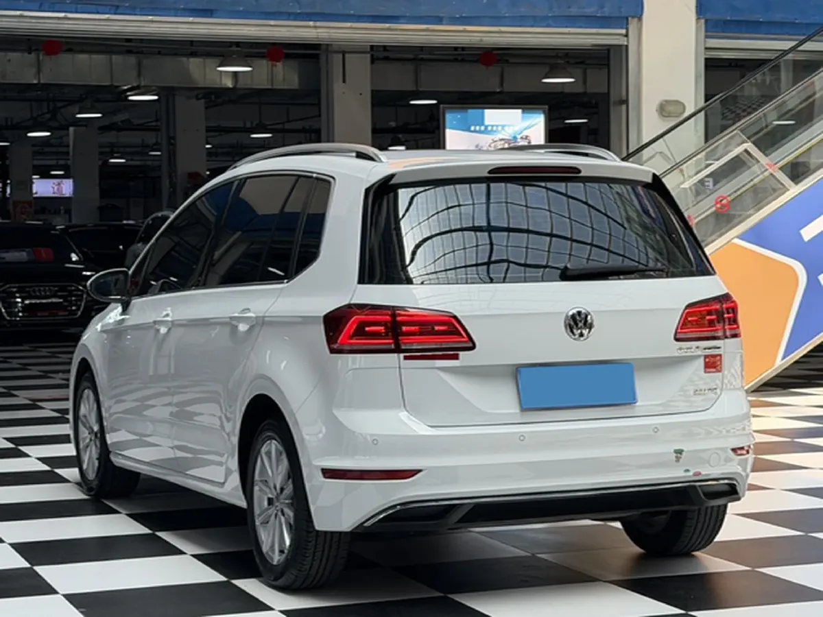 2019 Volkswagen Golf Sportsvan 1.4T 150HP L4 7DCT,autocango,china used car exporter,china ev exporter,chinese used car exporter,chinese used ev exporter