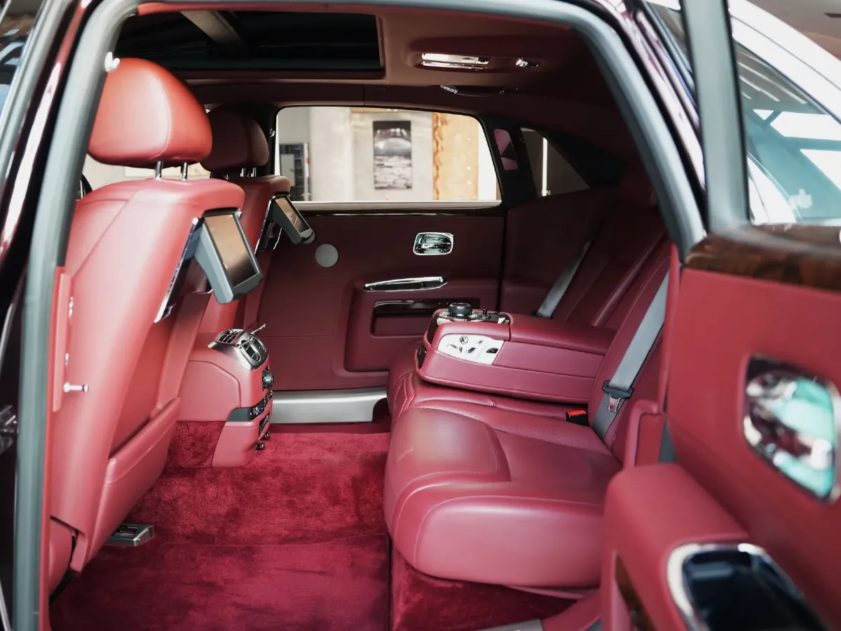 2018 Rolls-Royce Ghost 6.6T 571HP V12 8AT,autocango,china used car exporter,china ev exporter,chinese used car exporter,chinese used ev exporter