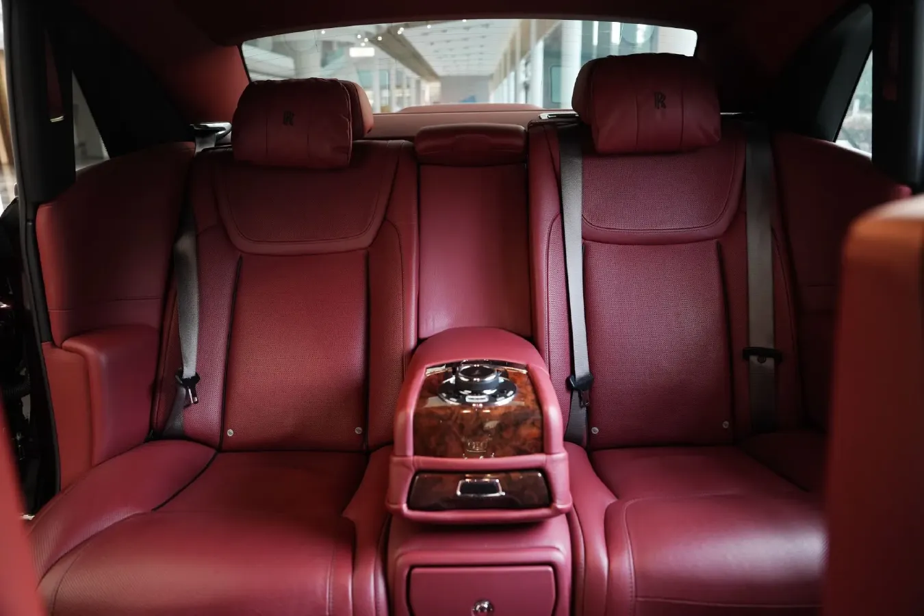 2018 Rolls-Royce Ghost 6.6T 571HP V12 8AT,autocango,china used car exporter,china ev exporter,chinese used car exporter,chinese used ev exporter