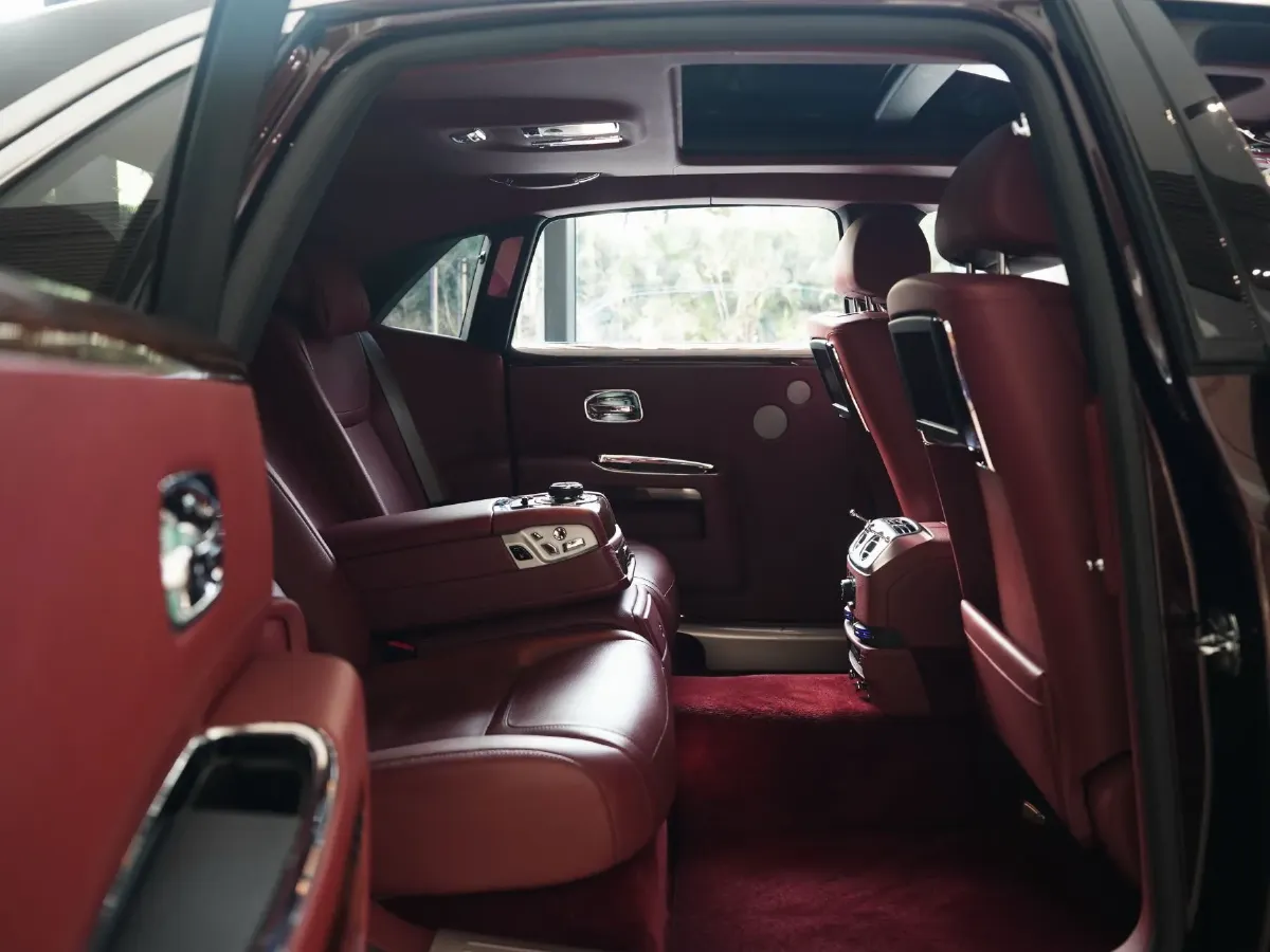 2018 Rolls-Royce Ghost 6.6T 571HP V12 8AT,autocango,china used car exporter,china ev exporter,chinese used car exporter,chinese used ev exporter