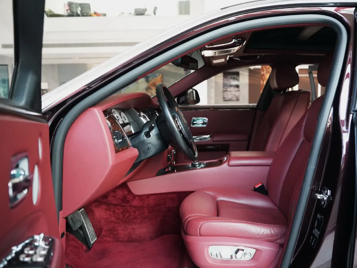 2018 Rolls-Royce Ghost 6.6T 571HP V12 8AT,autocango,china used car exporter,china ev exporter,chinese used car exporter,chinese used ev exporter