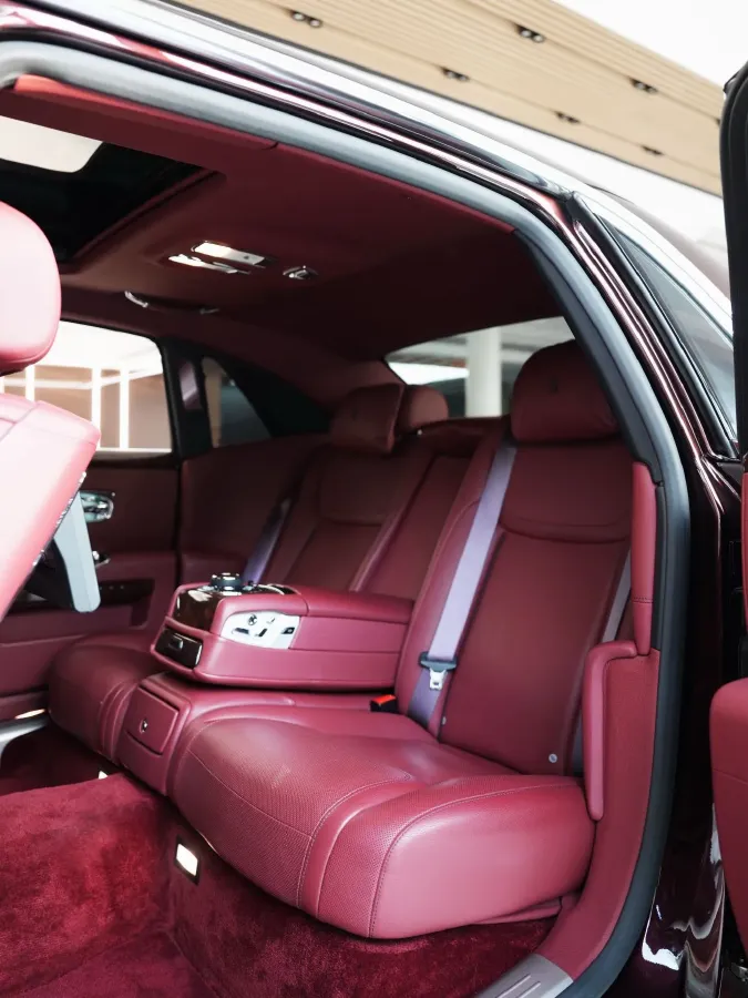 2018 Rolls-Royce Ghost 6.6T 571HP V12 8AT,autocango,china used car exporter,china ev exporter,chinese used car exporter,chinese used ev exporter