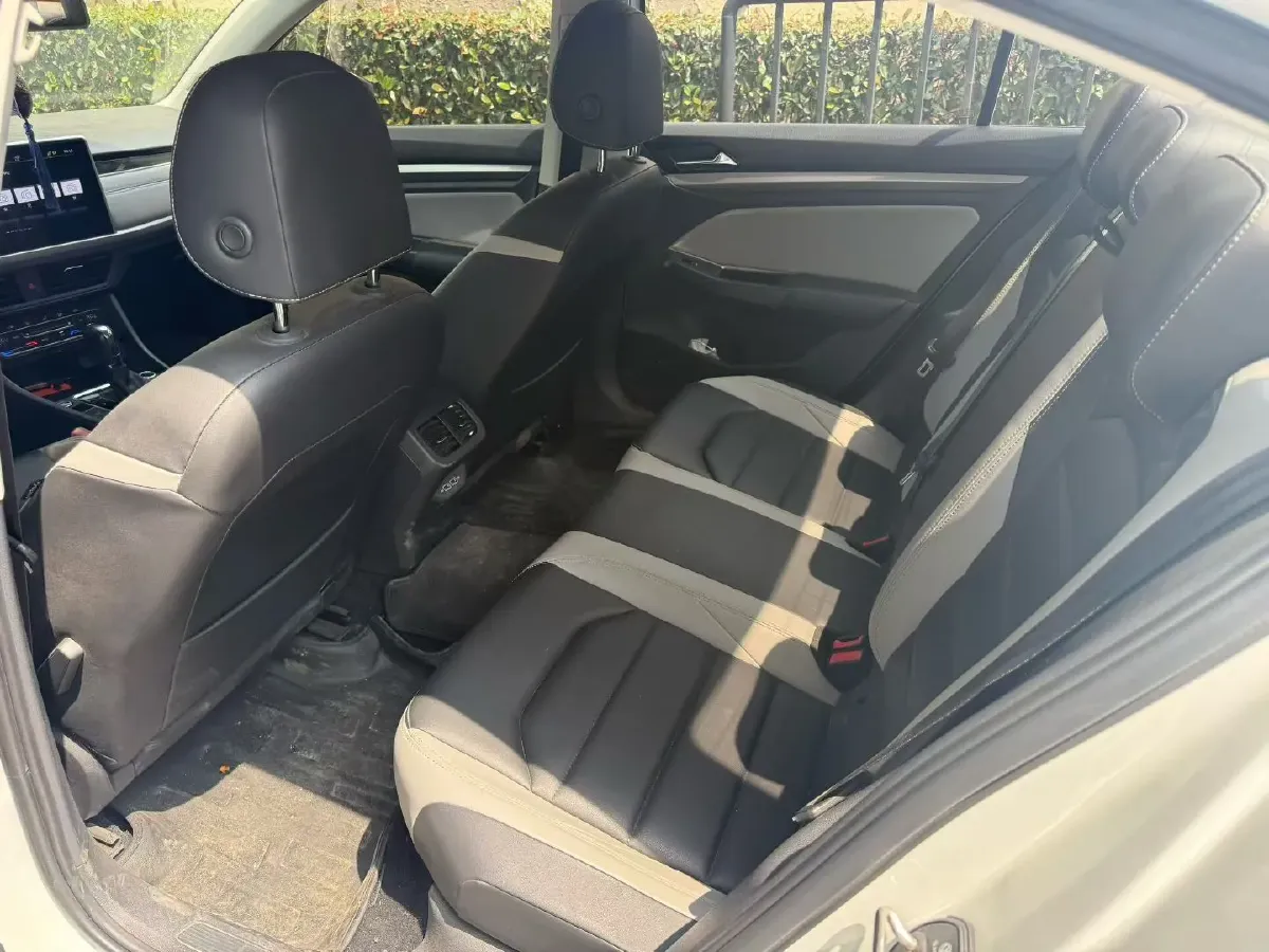 2023 Volkswagen Bora 1.5T 160HP L4 7DCT,autocango,china used car exporter,china ev exporter,chinese used car exporter,chinese used ev exporter