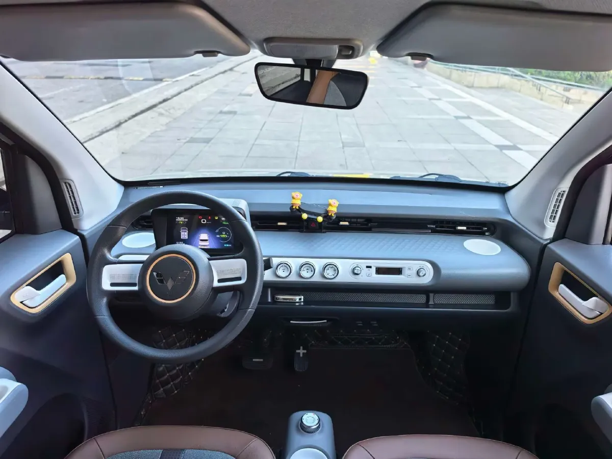 2022 WuLing HongGuang MINI EV BEV 17.3KWH,autocango,china used car exporter,china ev exporter,chinese used car exporter,chinese used ev exporter