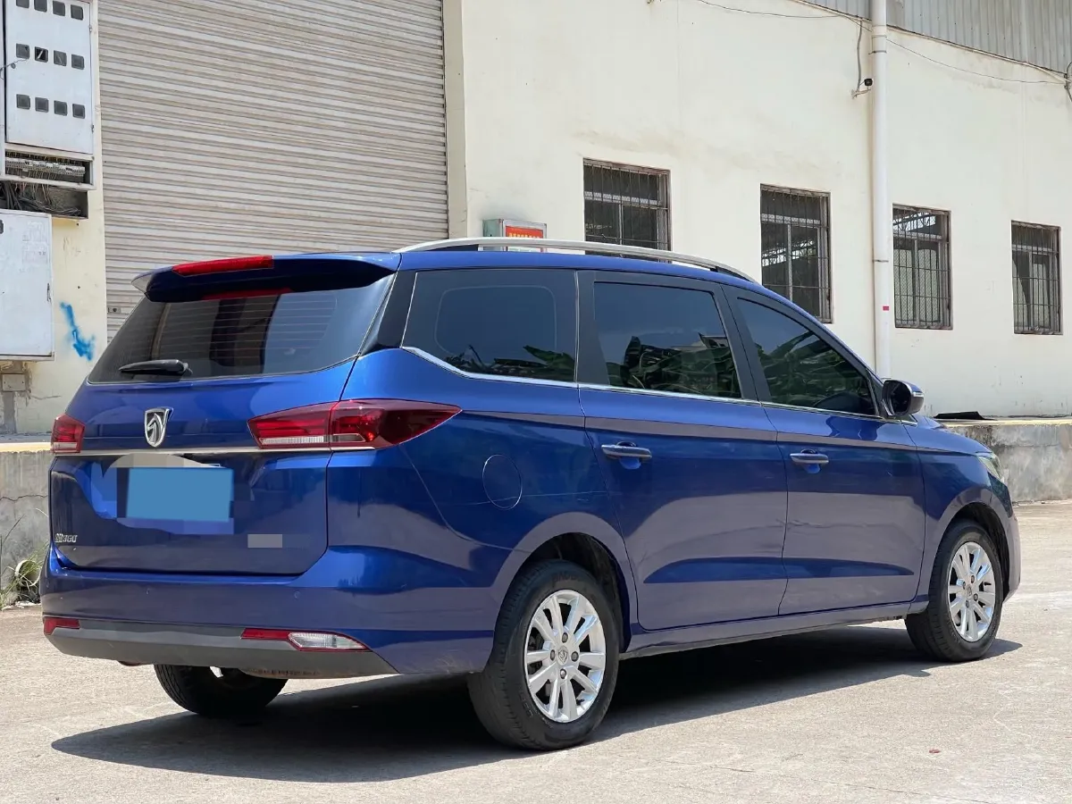 2018 BaoJun 360 1.5L 112HP L4 6MT,autocango,china used car exporter,china ev exporter,chinese used car exporter,chinese used ev exporter