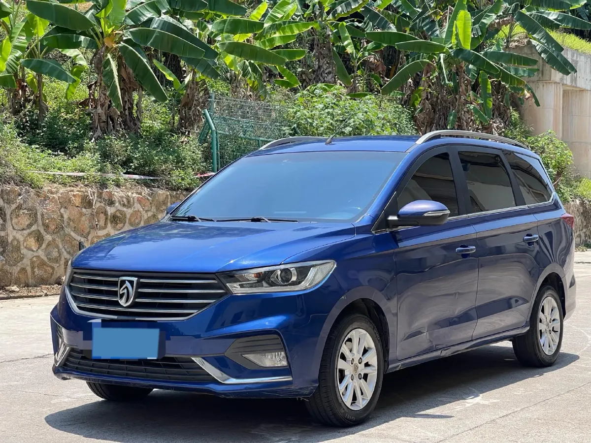 2018 BaoJun 360 1.5L 112HP L4 6MT,autocango,china used car exporter,china ev exporter,chinese used car exporter,chinese used ev exporter