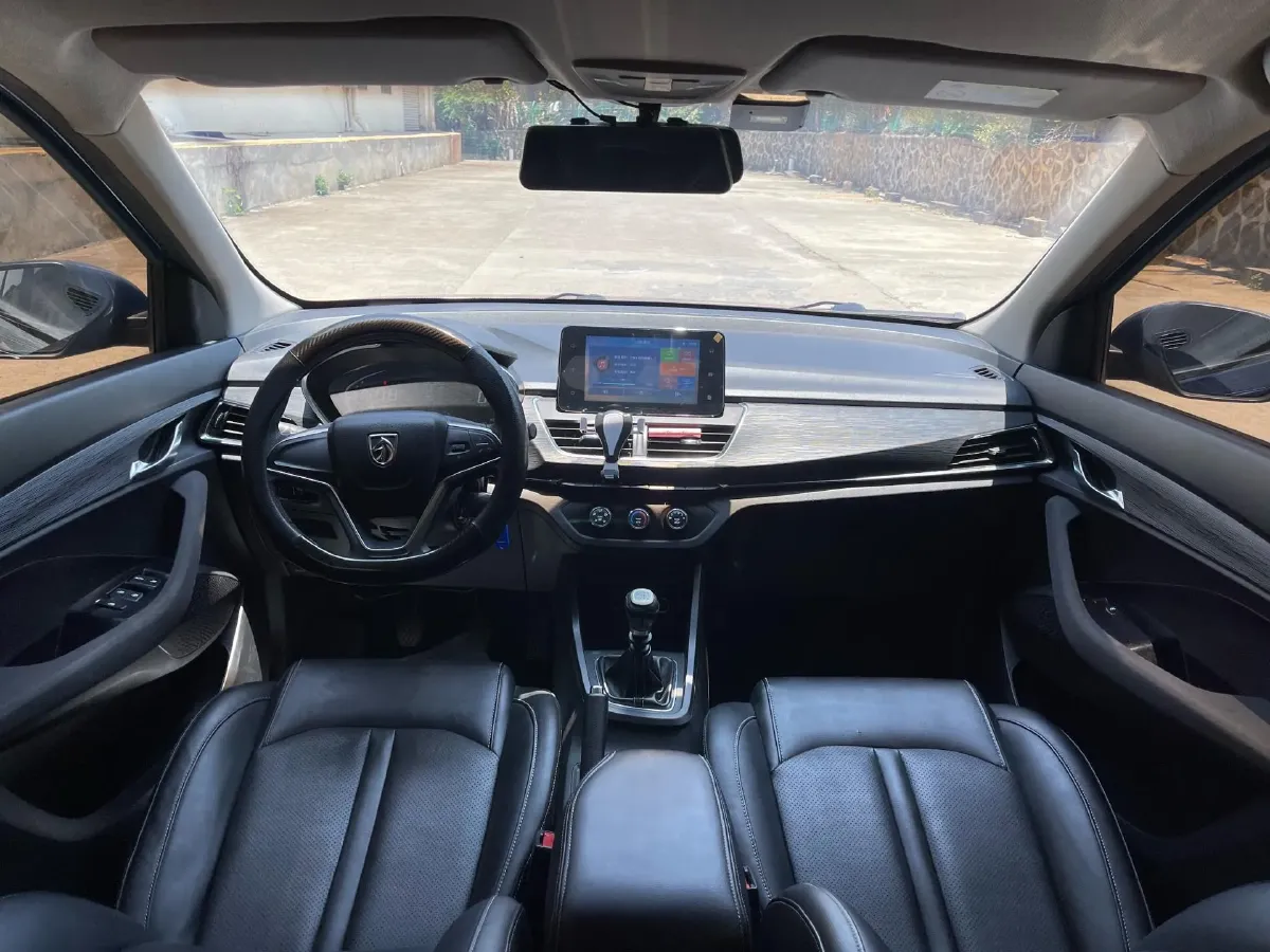 2018 BaoJun 360 1.5L 112HP L4 6MT,autocango,china used car exporter,china ev exporter,chinese used car exporter,chinese used ev exporter