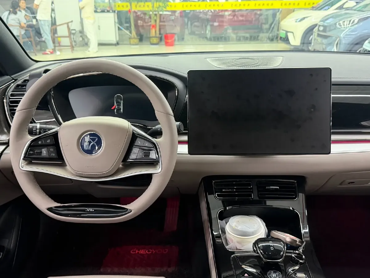 2024 BYD Han BEV 72KWH,autocango,china used car exporter,china ev exporter,chinese used car exporter,chinese used ev exporter