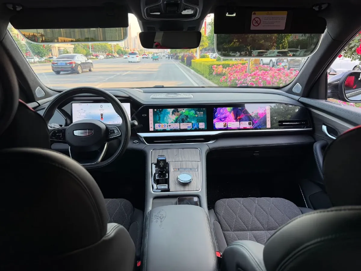 2025 Geely Monjaro 2.0T 238HP L4 8AT,autocango,china used car exporter,china ev exporter,chinese used car exporter,chinese used ev exporter