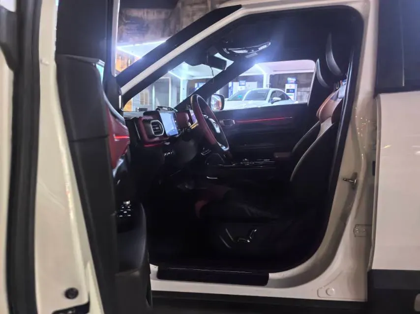 2020 Geely ICON 1.5T 177HP L3 7DCT,autocango,china used car exporter,china ev exporter,chinese used car exporter,chinese used ev exporter