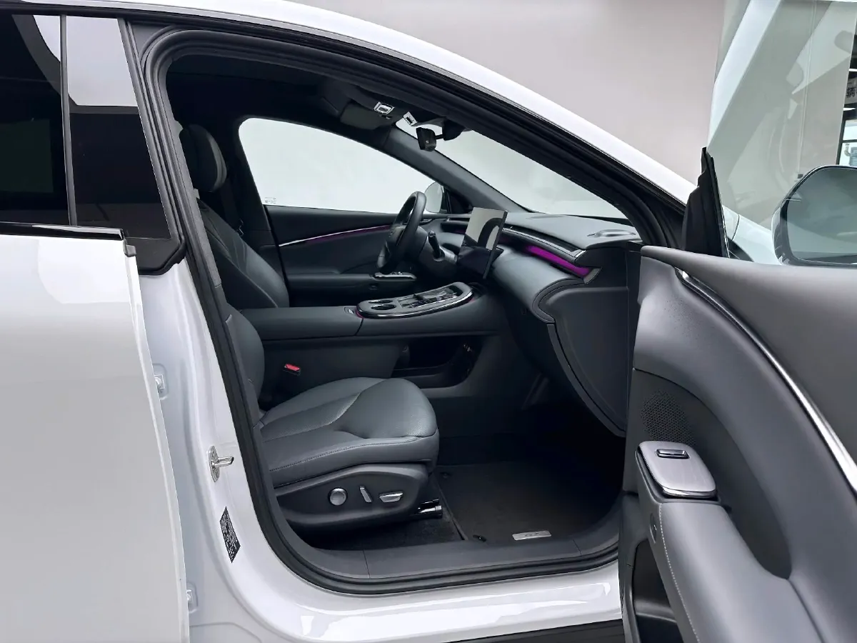 2025 Xpeng G7 BEV,autocango,china used car exporter,china ev exporter,chinese used car exporter,chinese used ev exporter