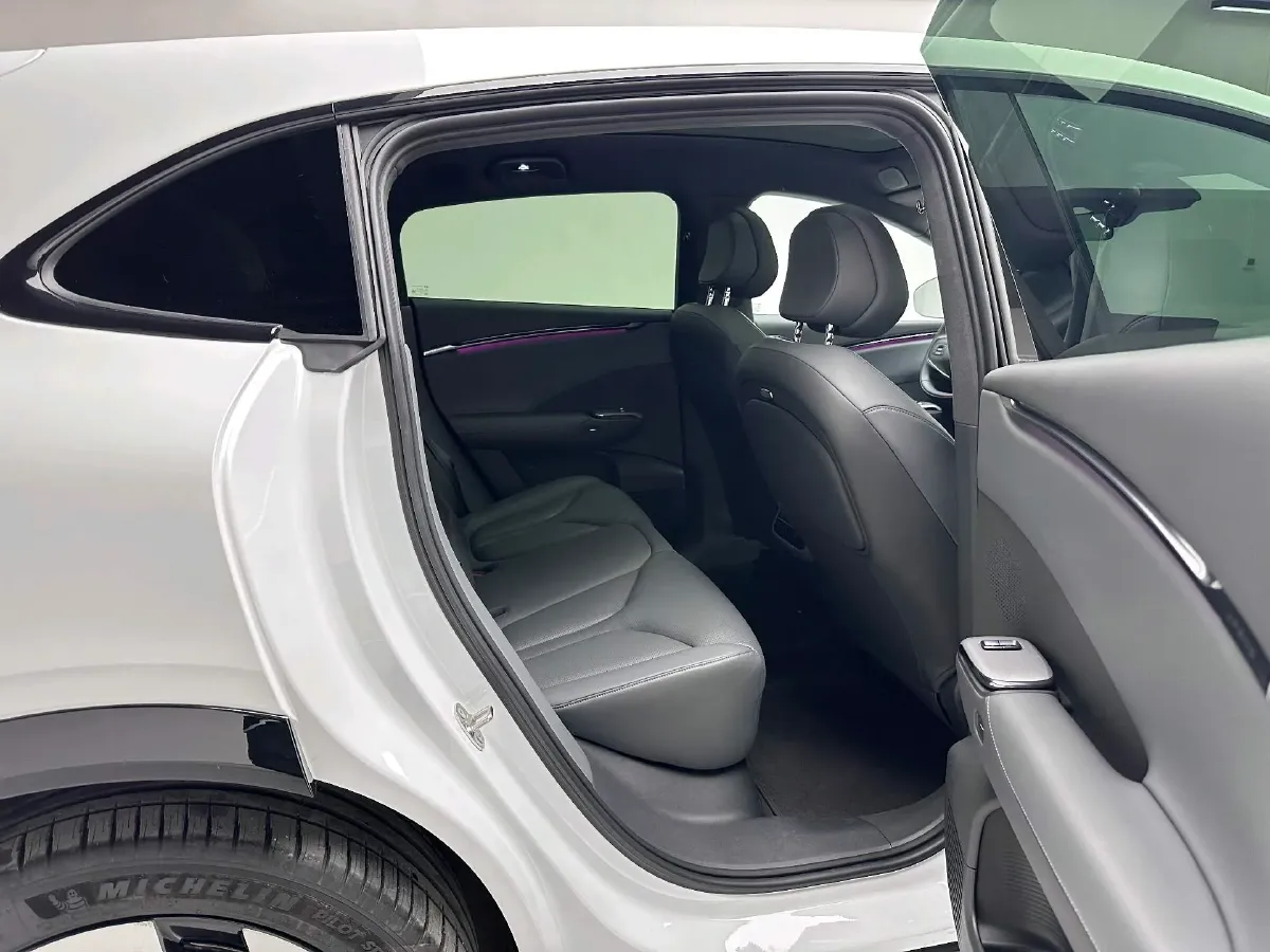 2025 Xpeng G7 BEV,autocango,china used car exporter,china ev exporter,chinese used car exporter,chinese used ev exporter