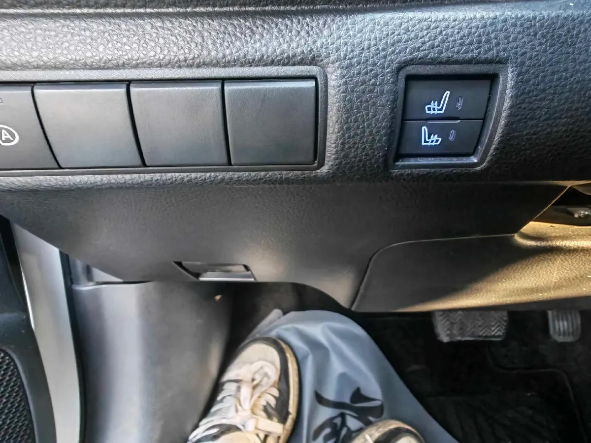 2022 Toyota Corolla 1.2T 116HP L4 CVT,autocango,china used car exporter,china ev exporter,chinese used car exporter,chinese used ev exporter